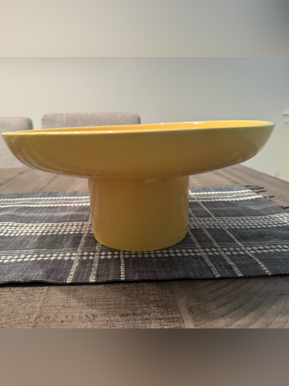 Farval Ceramic Pedestal Plate. - Picture 5 of 5